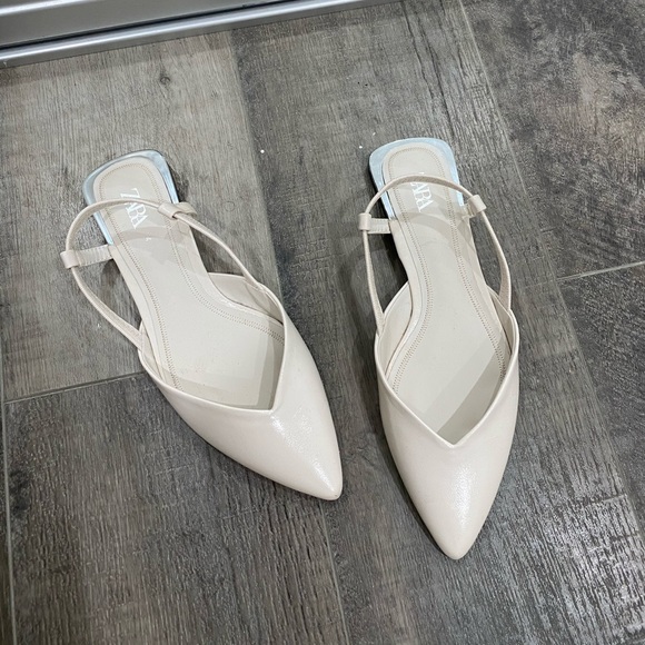 Zara pointy white flats, not worn, brand new - Picture 1 of 3